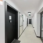 Apartment Nowoczesny Z Balkonem I Parkingiem W Centrum Wroclawia By Renters