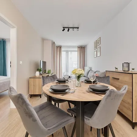 Apartment Nowoczesny Z Balkonem I Parkingiem W Centrum Wroclawia By Renters *