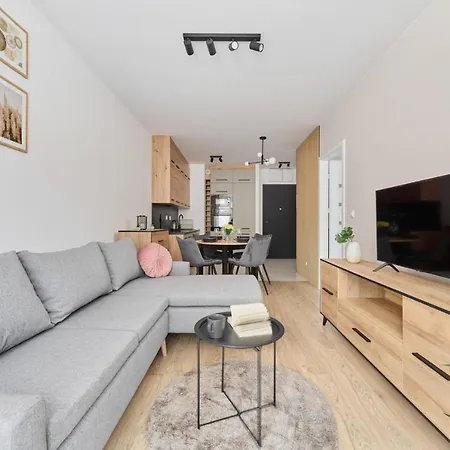 Nowoczesny Z Balkonem I Parkingiem W Centrum Wroclawia By Renters 公寓 *