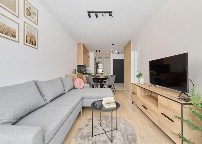 Nowoczesny Z Balkonem I Parkingiem W Centrum Wroclawia By Renters Apartment *