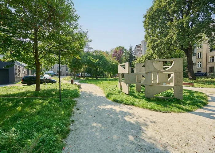 Nowoczesny Z Balkonem I Parkingiem W Centrum Wroclawia By Renters Apartment Wroclaw