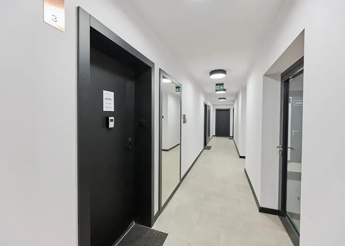 Apartment Nowoczesny Z Balkonem I Parkingiem W Centrum Wroclawia By Renters